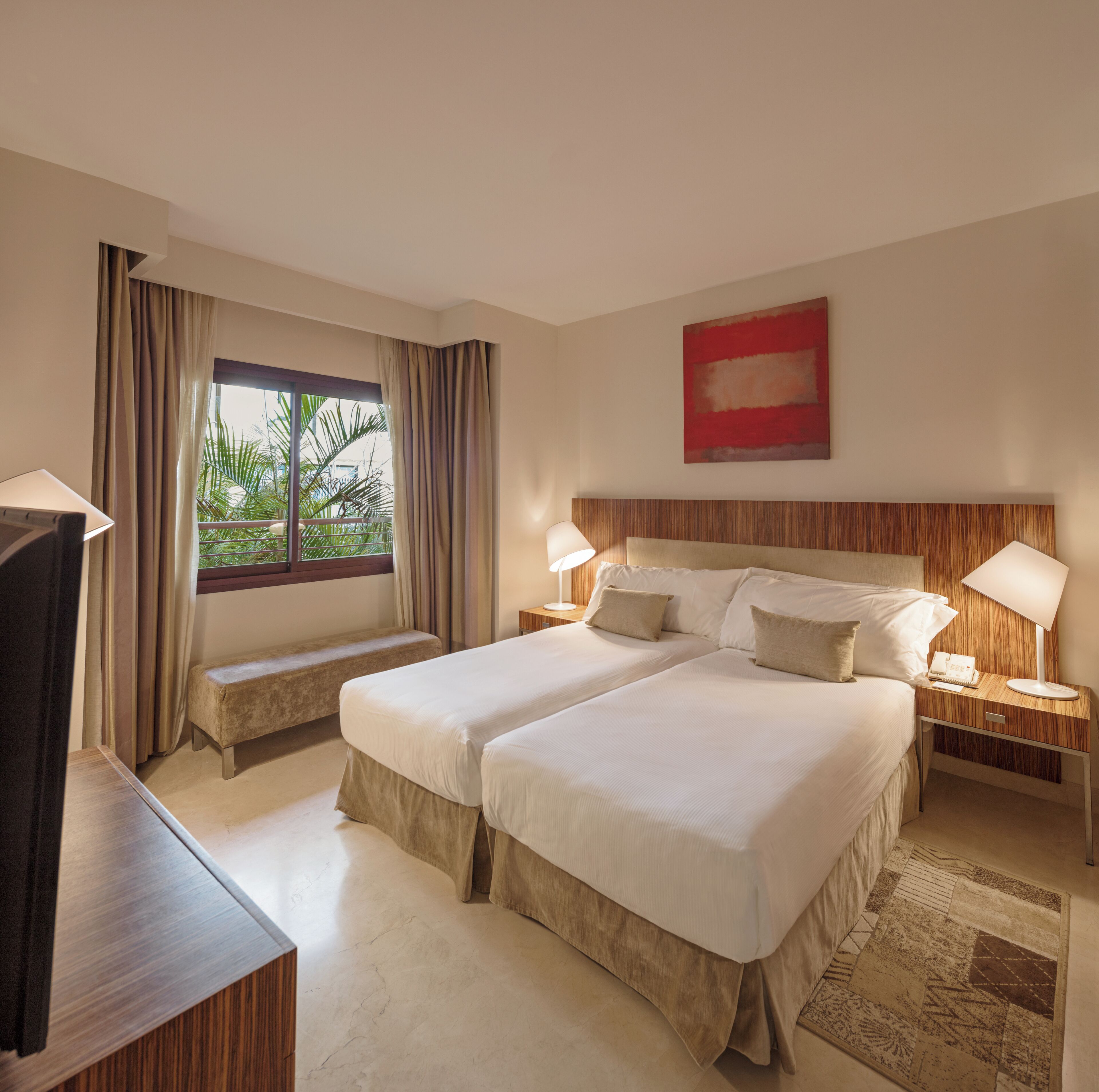 Egyptian cotton sheets, premium bedding, minibar, in-room safe