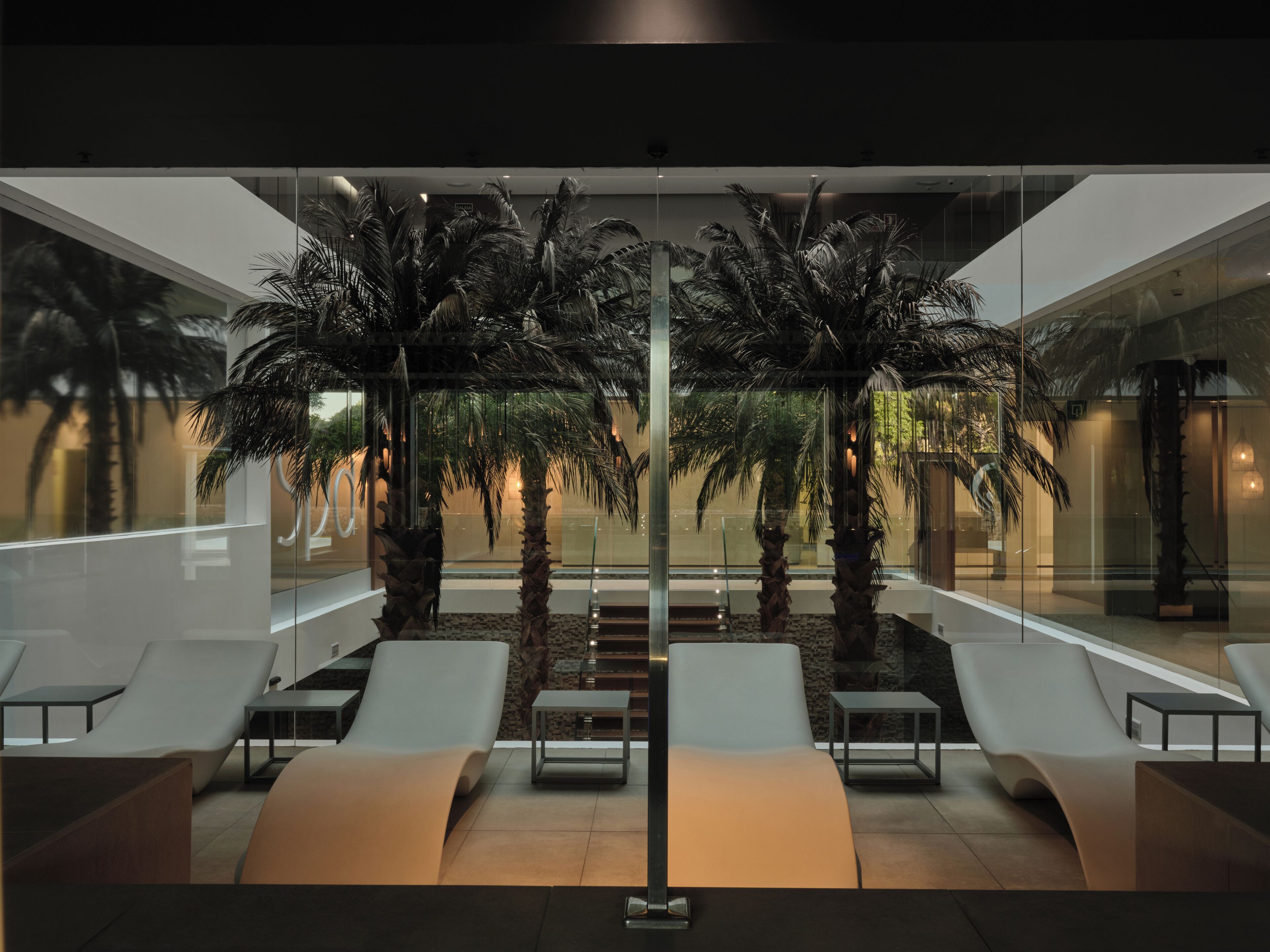 couples treatment room(s), sauna, hot tub, steam room