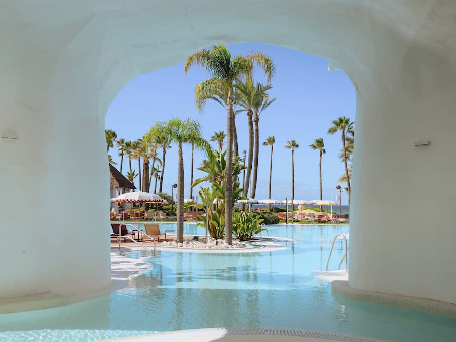 2 outdoor pools, pool umbrellas, pool loungers