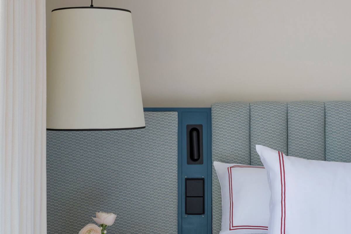 Egyptian cotton sheets, premium bedding, minibar, in-room safe