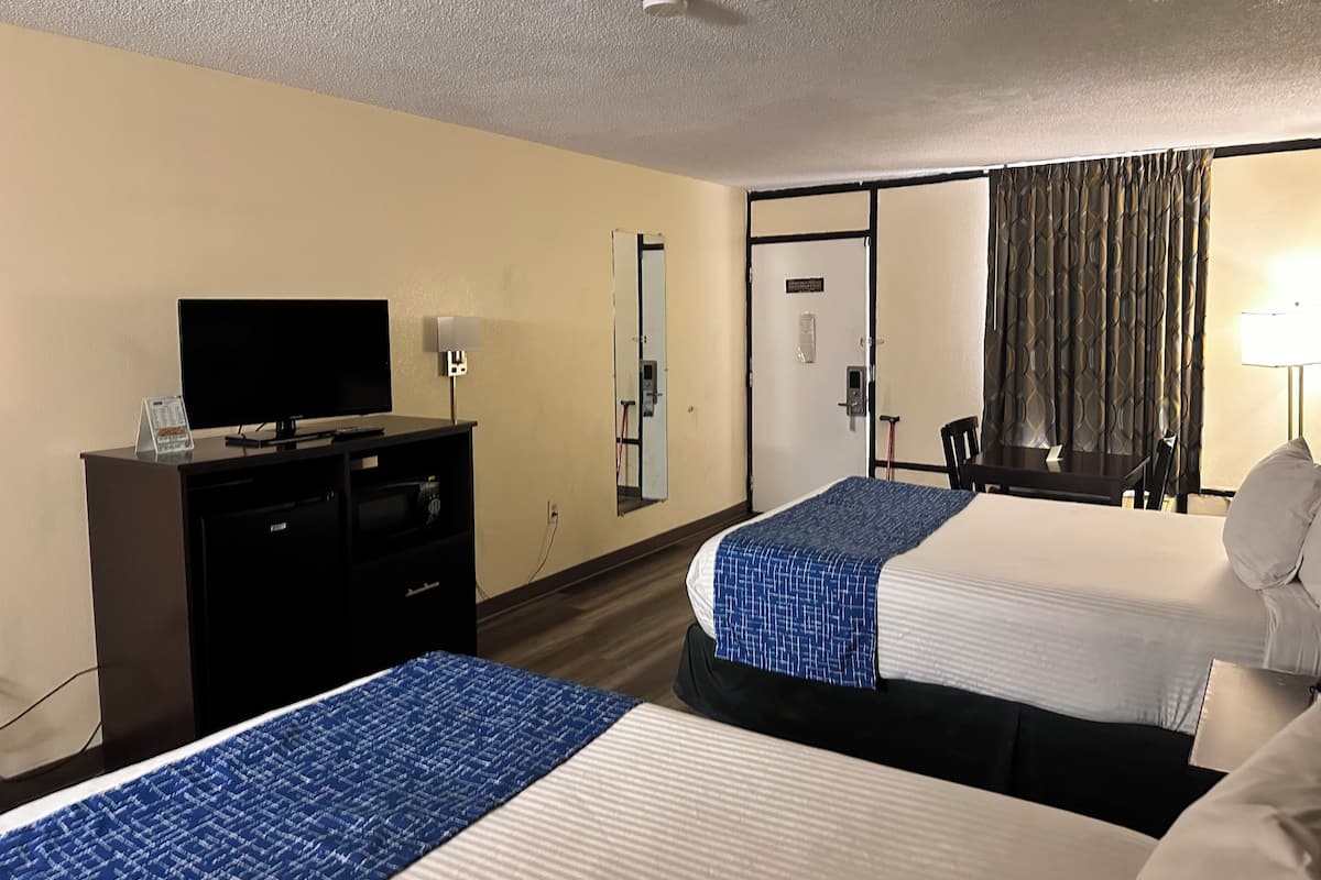 In-room safe, desk, iron/ironing board, free cots/infant beds