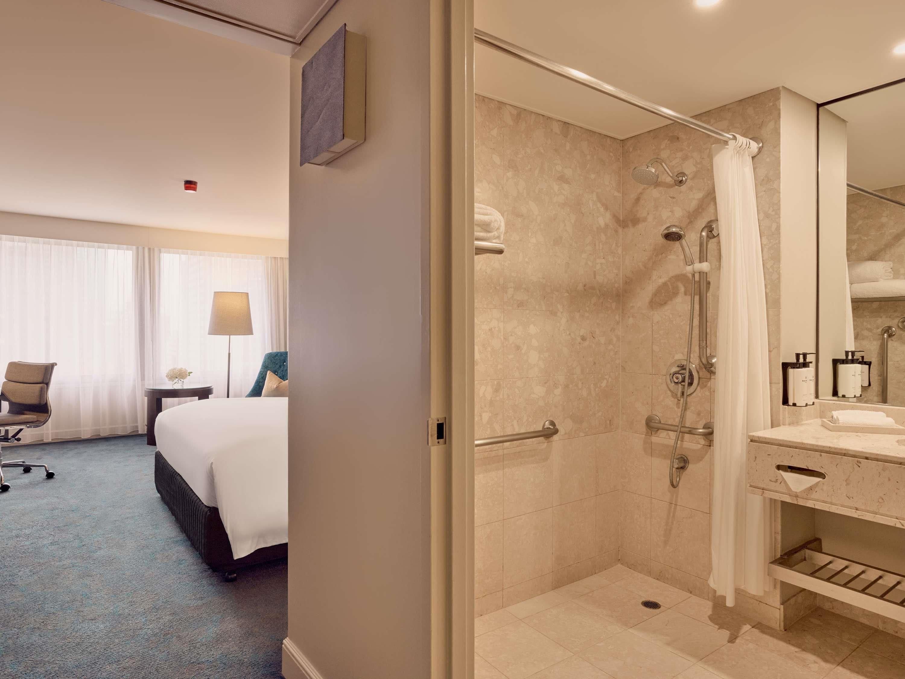 Superior Room, 1 King Bed, Accessible | Premium bedding, down comforters, pillowtop beds, in-room safe