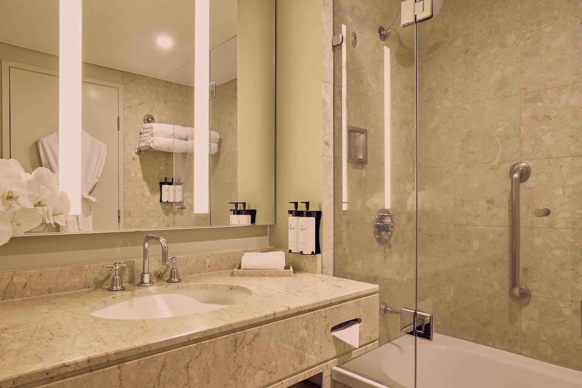 1 bedroom, premium bedding, down duvets, pillow-top beds