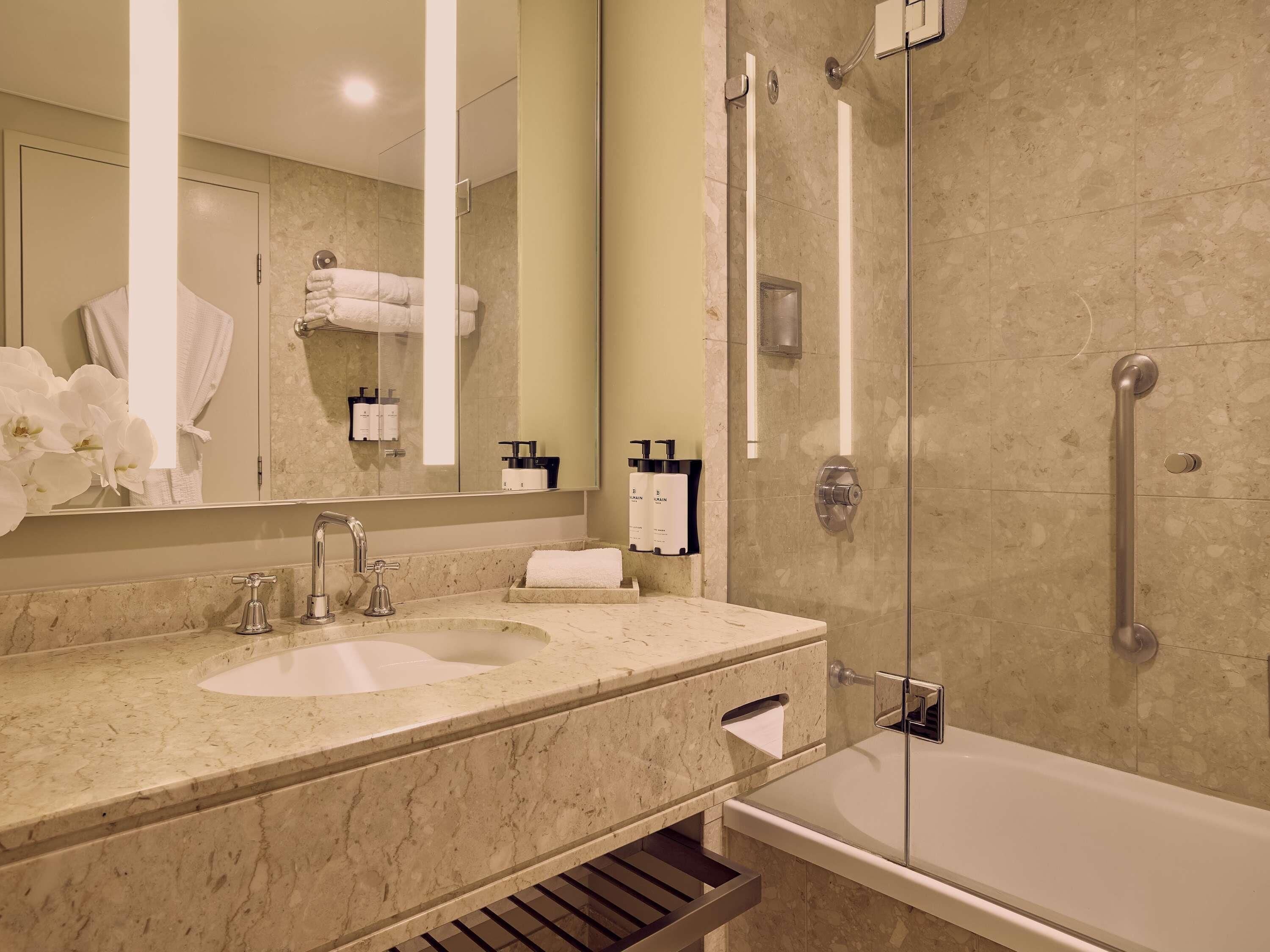 Ropa de cama de alta calidad, cubrecamas y colchones con pillow-top 