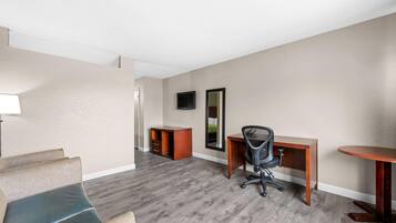 1 Schlafzimmer, Schreibtisch, laptopgeeigneter Arbeitsplatz