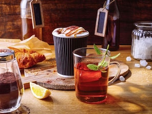 Dagelijks ontbijtbuffet (EUR 17 per persoon)