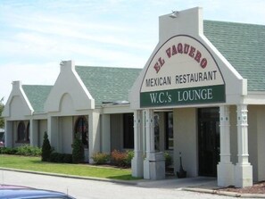 2 restaurants, lunch, dinner served; Mexican cuisine