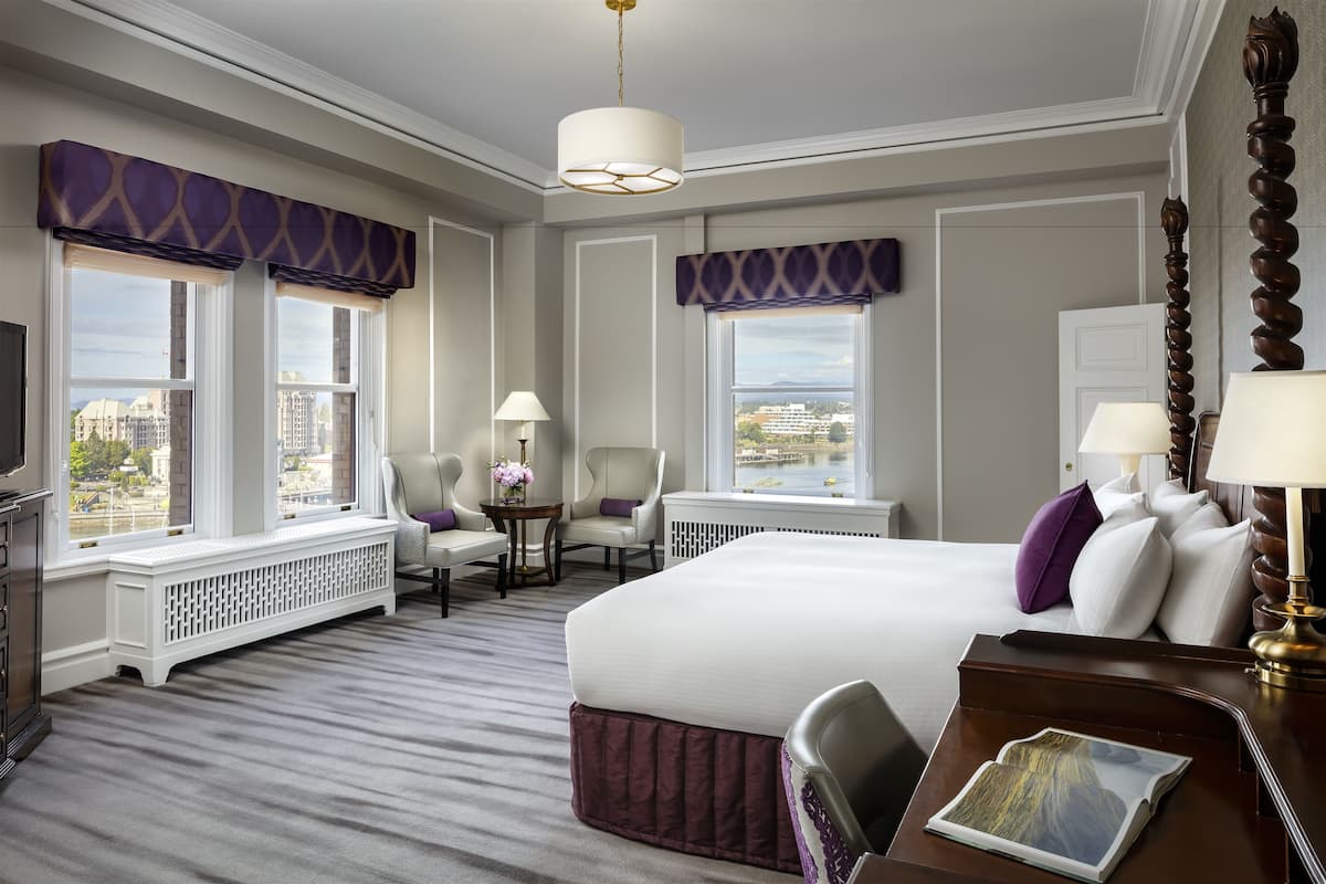 Signature Room, 1 King Bed, Harbour View