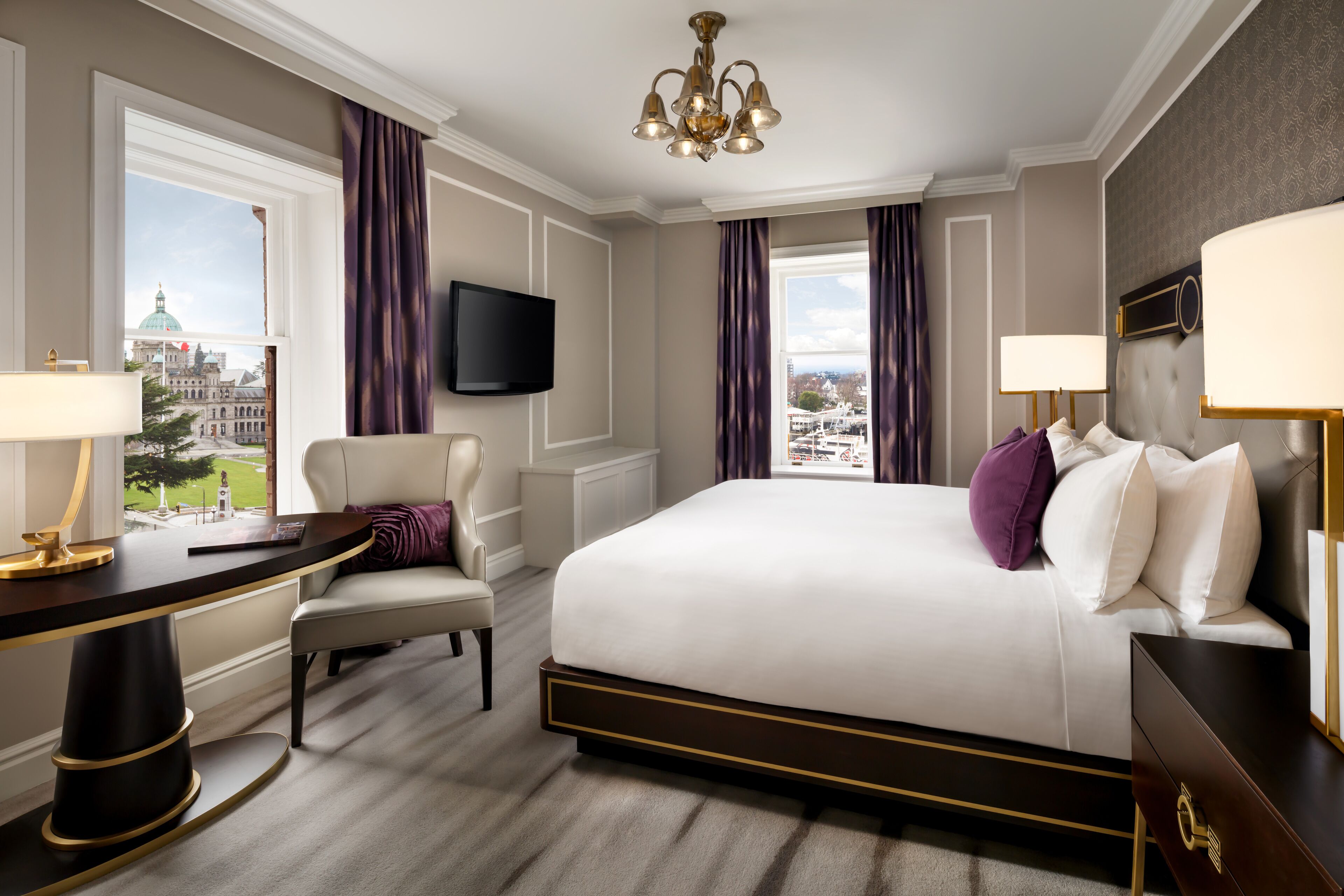 Premium bedding, down duvets, pillow-top beds, minibar