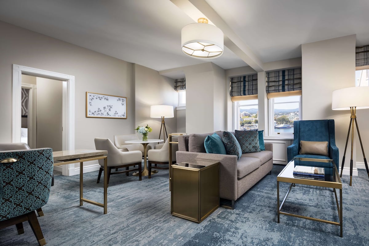 Suite, 1 King Bed, Harbour View (1 Bedroom)