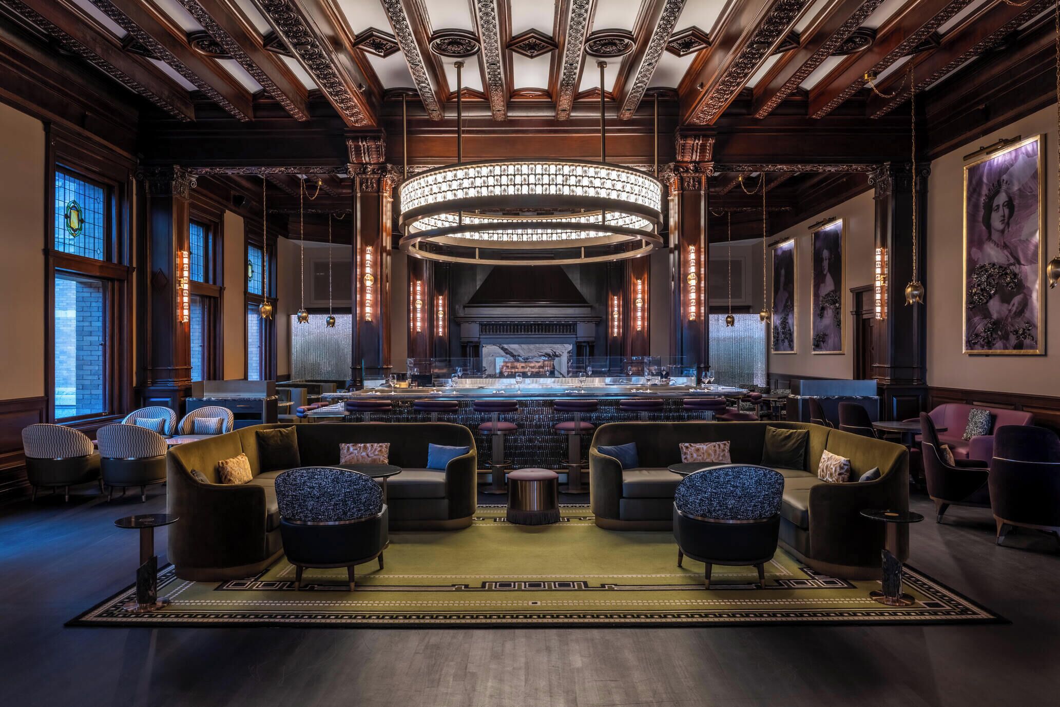 2 restaurants; breakfast, lunch, dinner, and brunch served