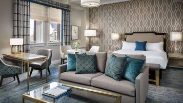 Junior Suite City View 1 King