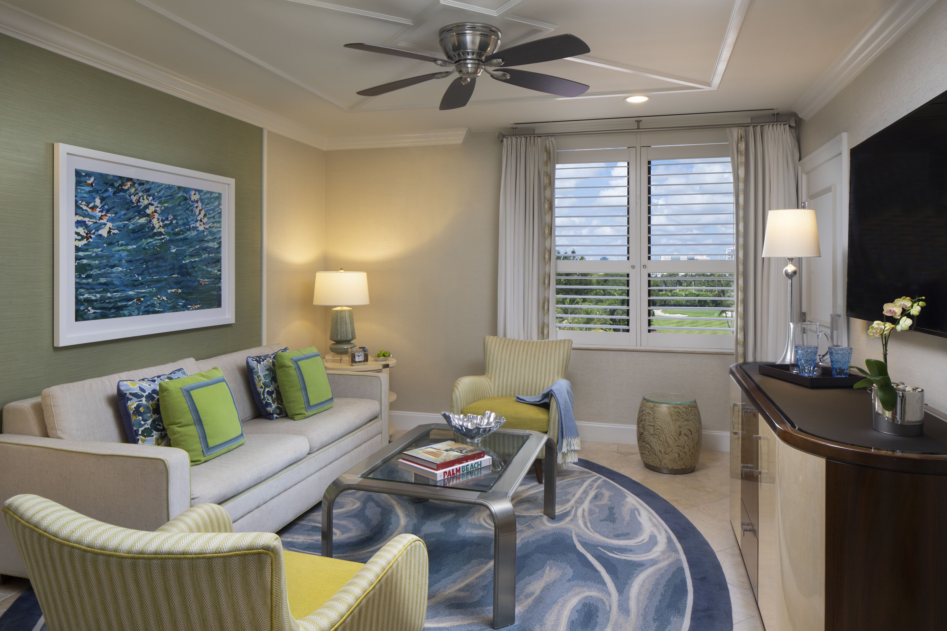 deluxe suite, resort view | living room | 55-inch flat-screen tv with cable channels, tv, pay films