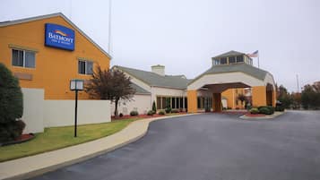 Mặt tiền nơi lưu trú