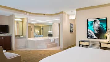 Zimmer, 1 King-Bett, Whirlpool | Hochwertige Bettwaren, Daunenbettdecken, Pillowtop-Betten, Zimmersafe