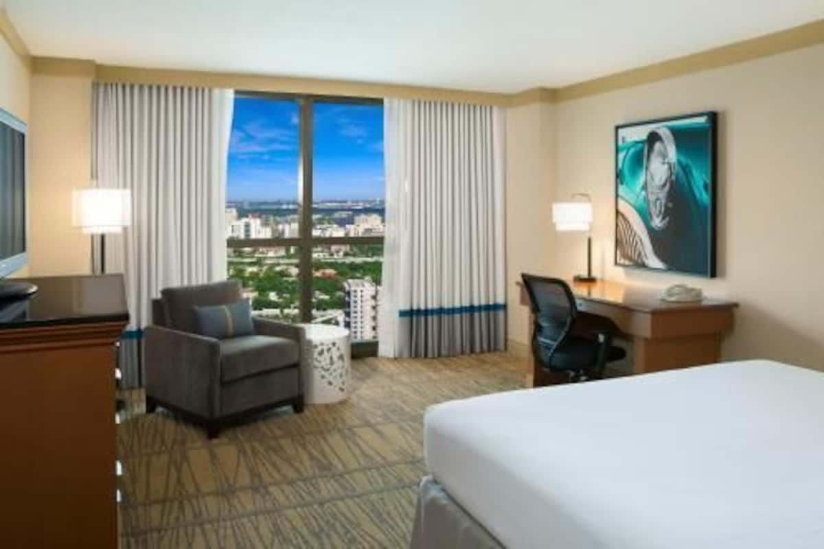 Premium bedding, down comforters, pillowtop beds, in-room safe