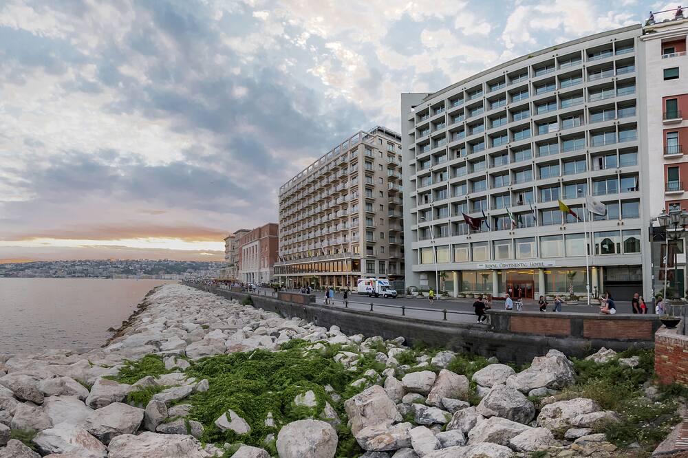 Royal Continental Hotel Naples