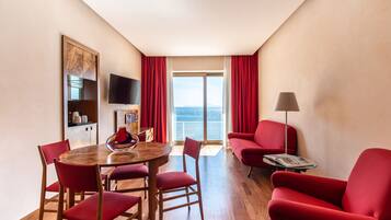 Junior Suite, Balcony, Sea View (Gio Ponti) | Living area | Flat-screen TV, pay films