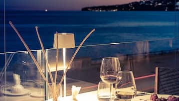 2 Restaurants; Frühstück, Mittagessen und Abendessen werden serviert