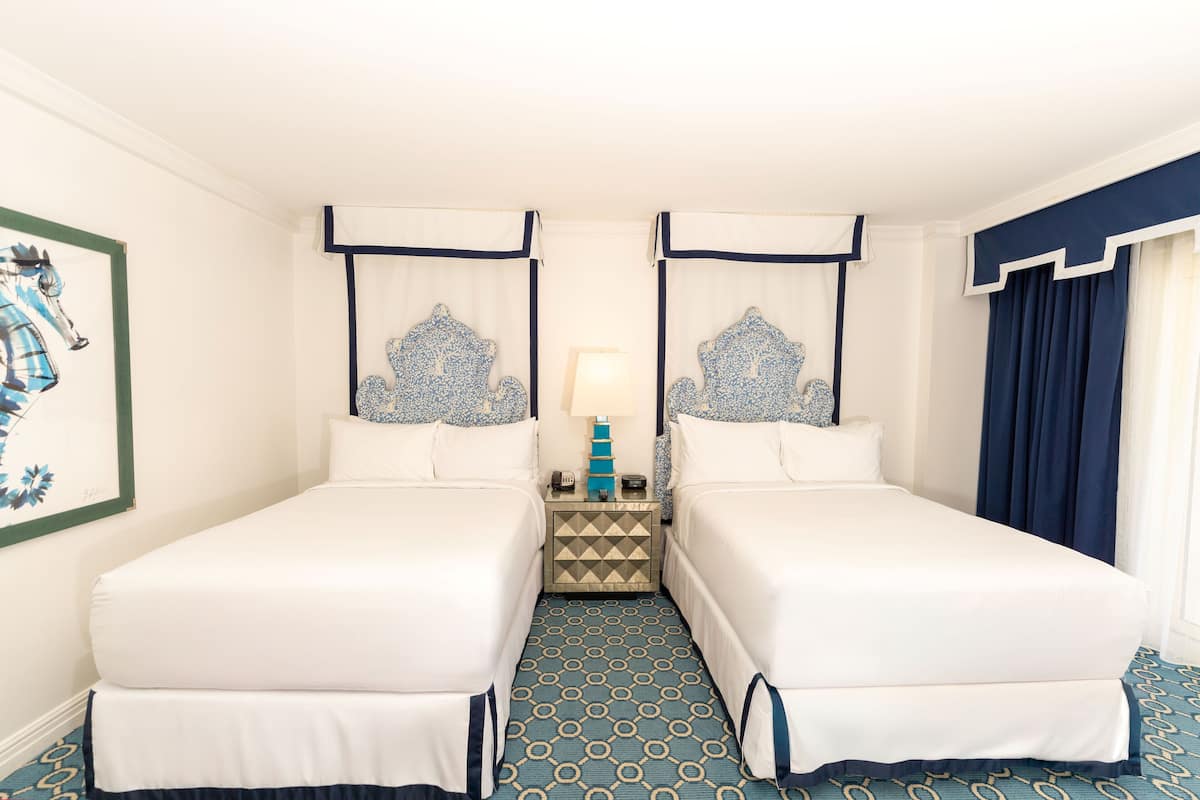 Premium bedding, in-room safe, desk, blackout curtains