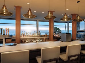 Bar (on property) - Hyatt Carmel Highlands (Carmel)