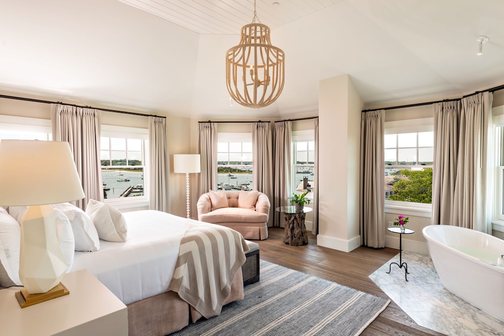 Harbor View Hotel by null