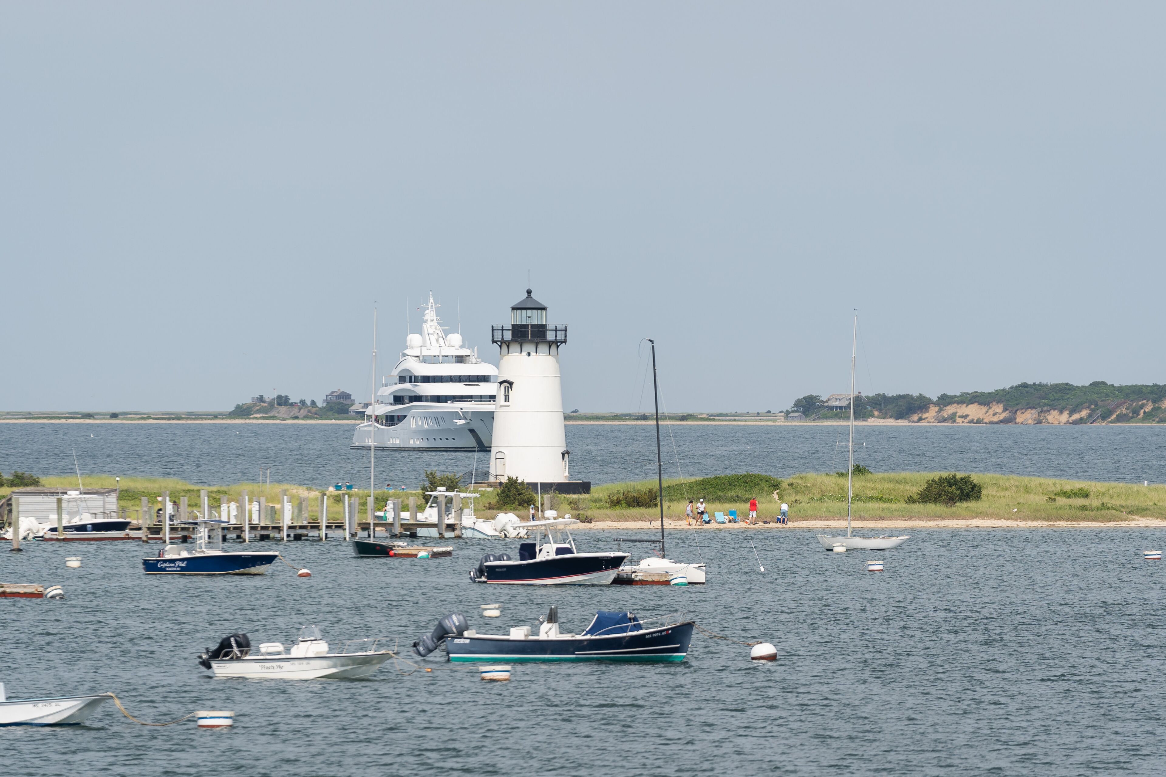 beach nearby, beach towels