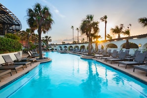 Outdoor pool, pool cabanas (surcharge), pool umbrellas
