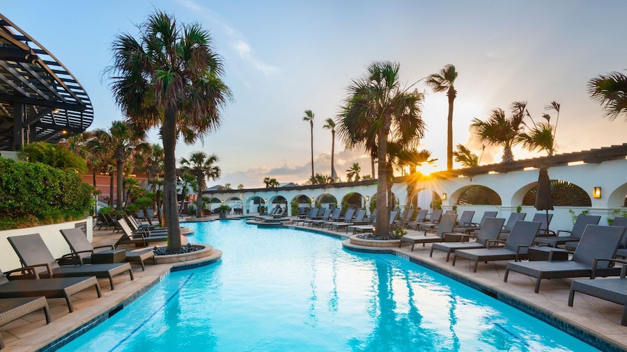 Grand Galvez Resort, Autograph Collection