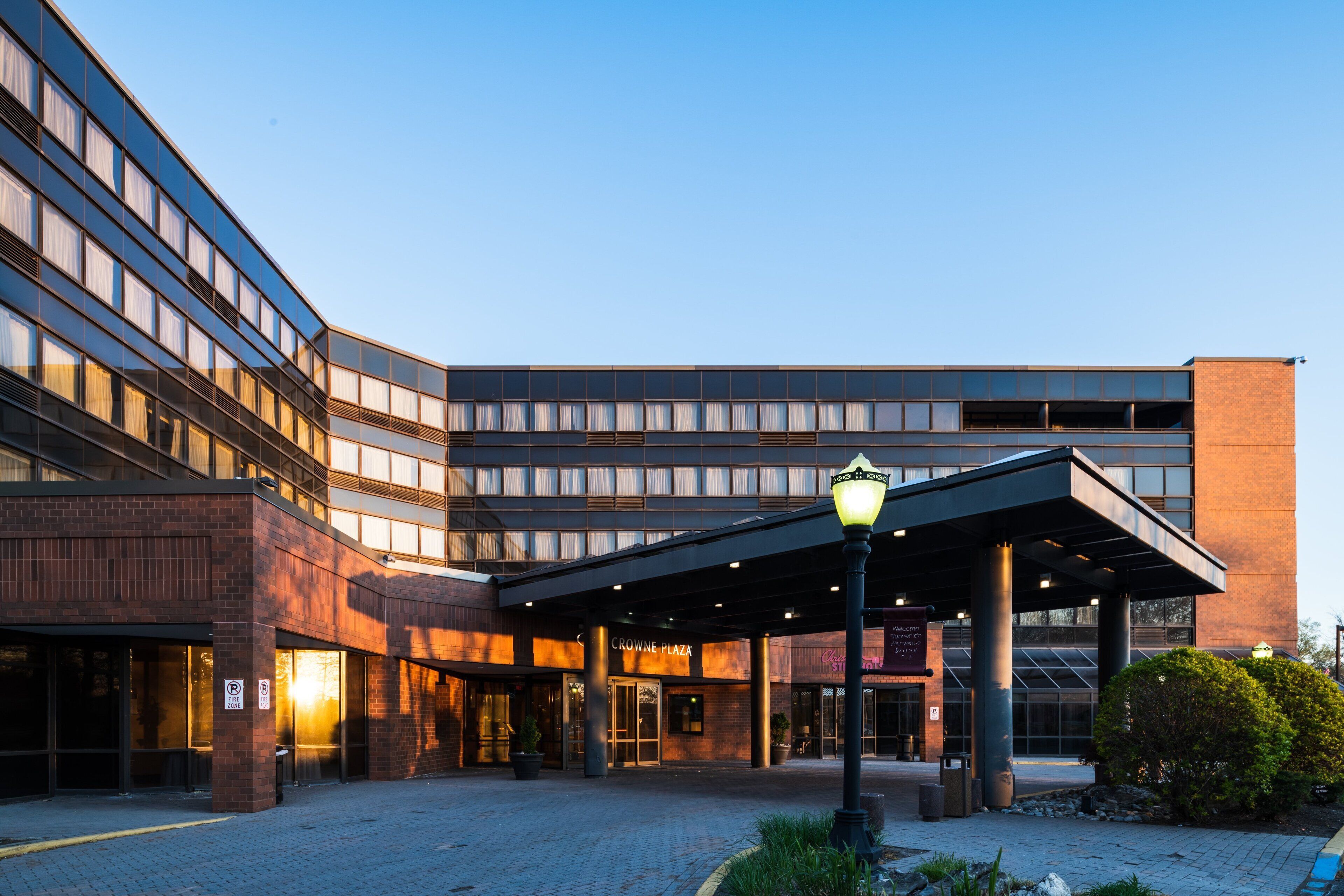 Crowne plaza sale camden nj