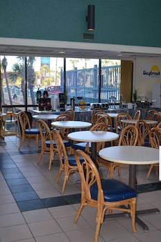 Free daily buffet breakfast at Days Inn by Wyndham Panama City Beach/Ocean Front