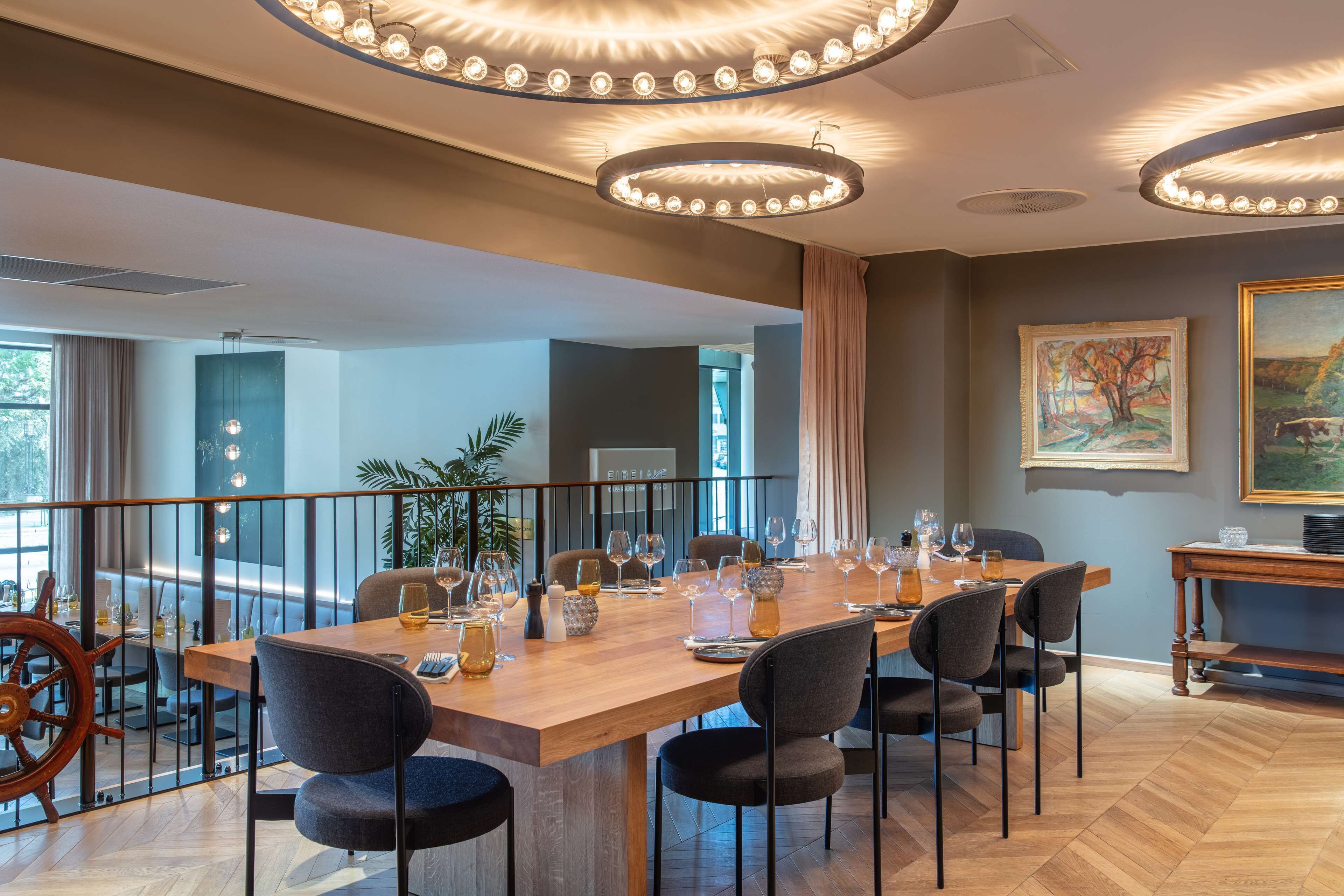 breakfast and lunch served