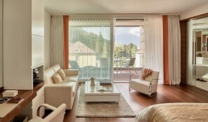 Superior Loft | Living area