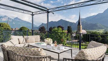 Suite, 1 King Bed | Terrace/patio