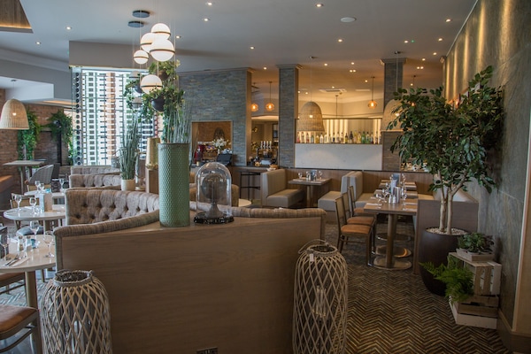 Der serveres morgenmad og frokost