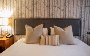 Double or Twin Room - Riverside Lodge Hotel (Irvine)