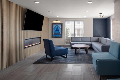 La Quinta Inn by Wyndham Omaha West