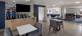 La Quinta Inn by Wyndham Omaha West