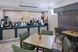 Free continental breakfast