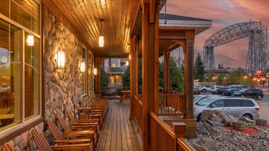 Lift Bridge Lodge, an Ascend Collection Hotel