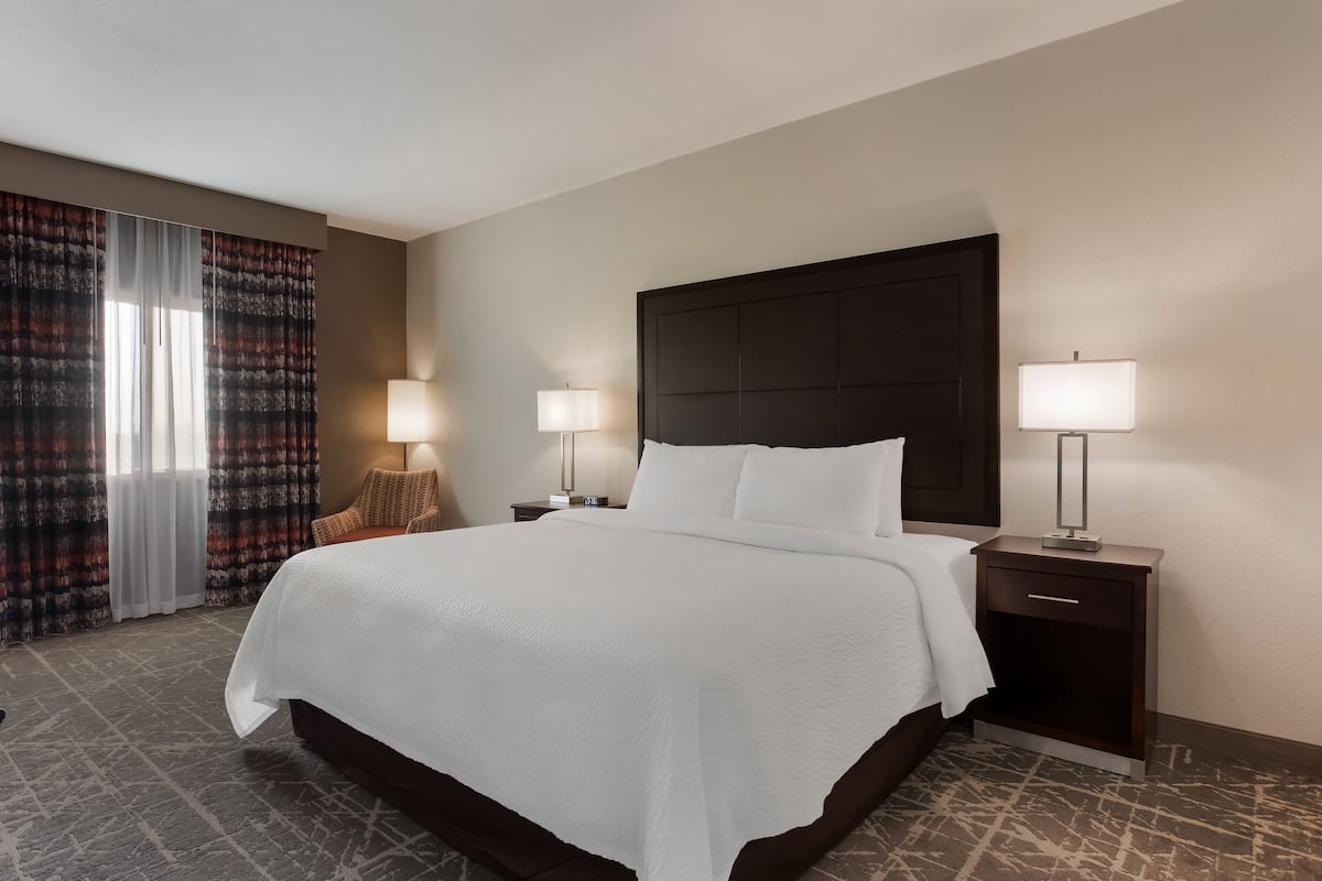 1 bedroom, blackout curtains, iron/ironing board, free WiFi