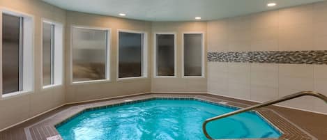 Indoor spa tub