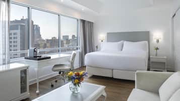 Frette Italian sheets, premium bedding, pillow-top beds, minibar