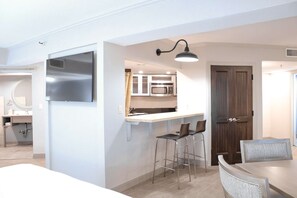 Suite, Multiple Beds | Premium bedding, pillowtop beds, in-room safe, desk - DoubleTree by Hilton Phoenix Mesa (Mesa)