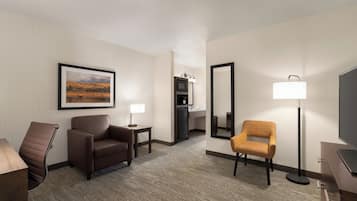 Studiosuite, 1Â King-Bett, barrierefrei, Nichtraucher | Wohnbereich