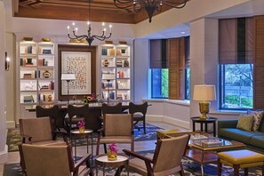 Lobby - The Whitley, a Luxury Collection Hotel, Atlanta Buckhead (Atlanta)