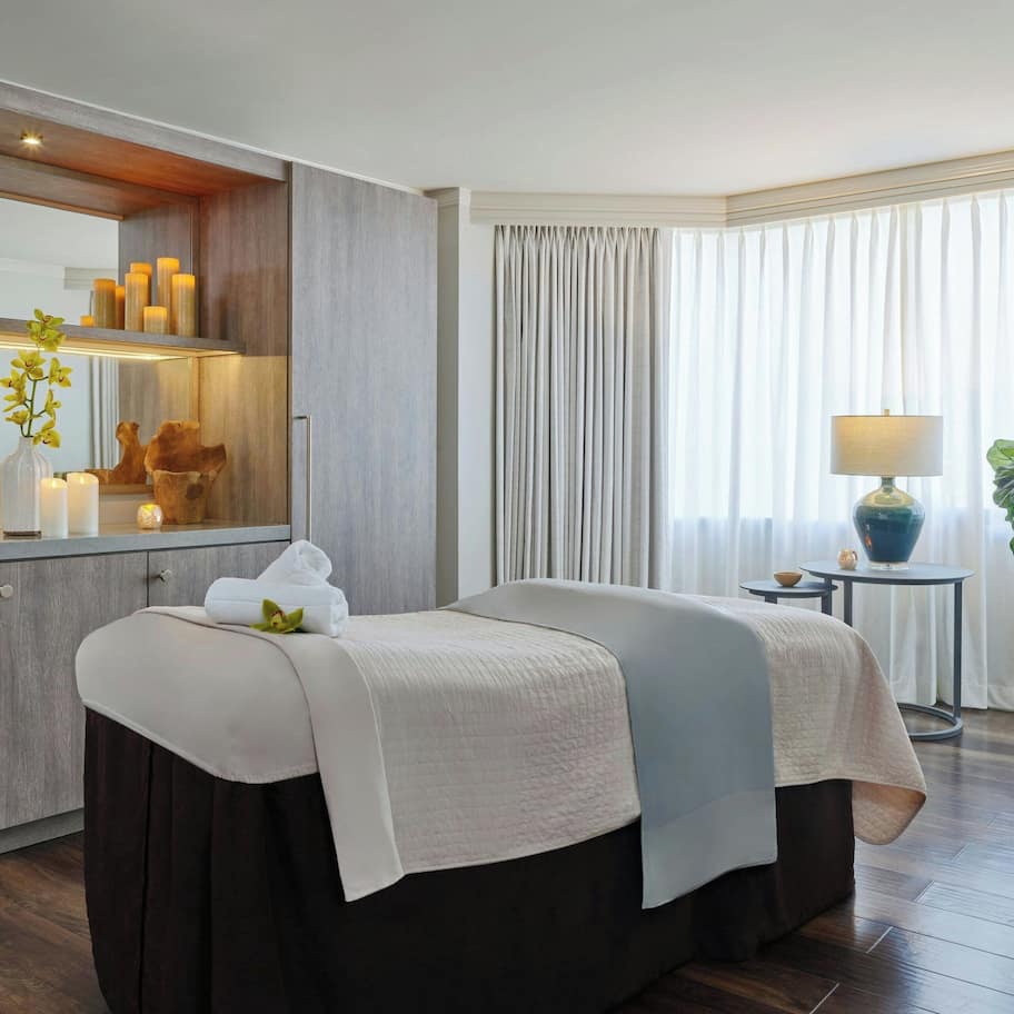 Couples treatment rooms, body treatments, aromatherapy