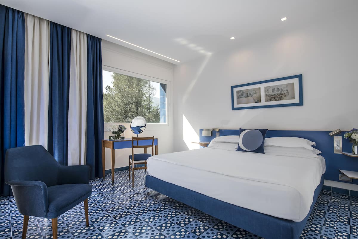 Family Room, Park View | Room amenity
