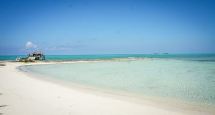 Small Hope Bay Lodge