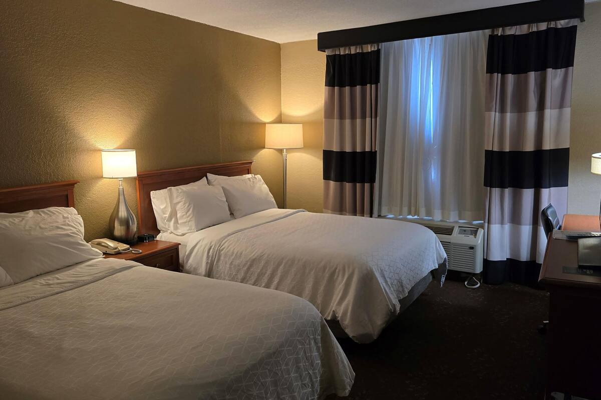Room, 2 Double Beds, Mobility Accessible, Non Smoking (Bathtub W/grab Bars)